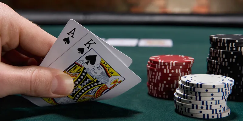 Hiểu rõ các loại bài trong poker