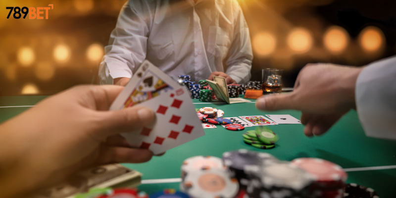 Bài Poker Stud 5 Lá – Hướng Dẫn Chơi Poker Đỉnh Cao 789bet 3 Đọc bài đối thủ và quản lý vốn hợp lý